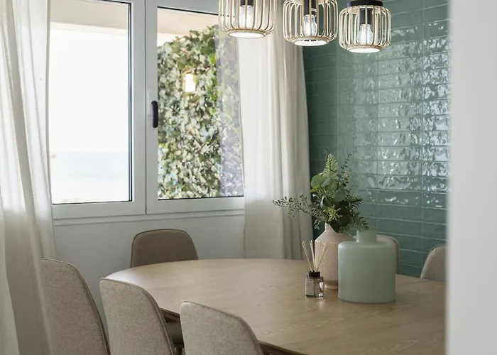 公寓 Miral 5 Sea Front By Hd