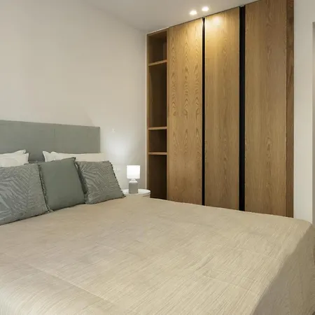 Apartment Miral 5 Sea Front By Hd